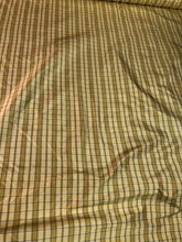 Silk taffeta plads 54&quot; wide                               Light yellow gold combination    Sold by the yard
