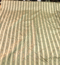 100% Silk Taffeta jaquard Stirpe 54&quot; wide         Sold by the yard